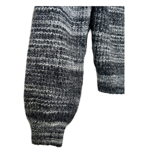 Old Navy Cropped Space-Dye Button Front Cardigan Sweater NWT Size M (8) - Picture 3 of 6